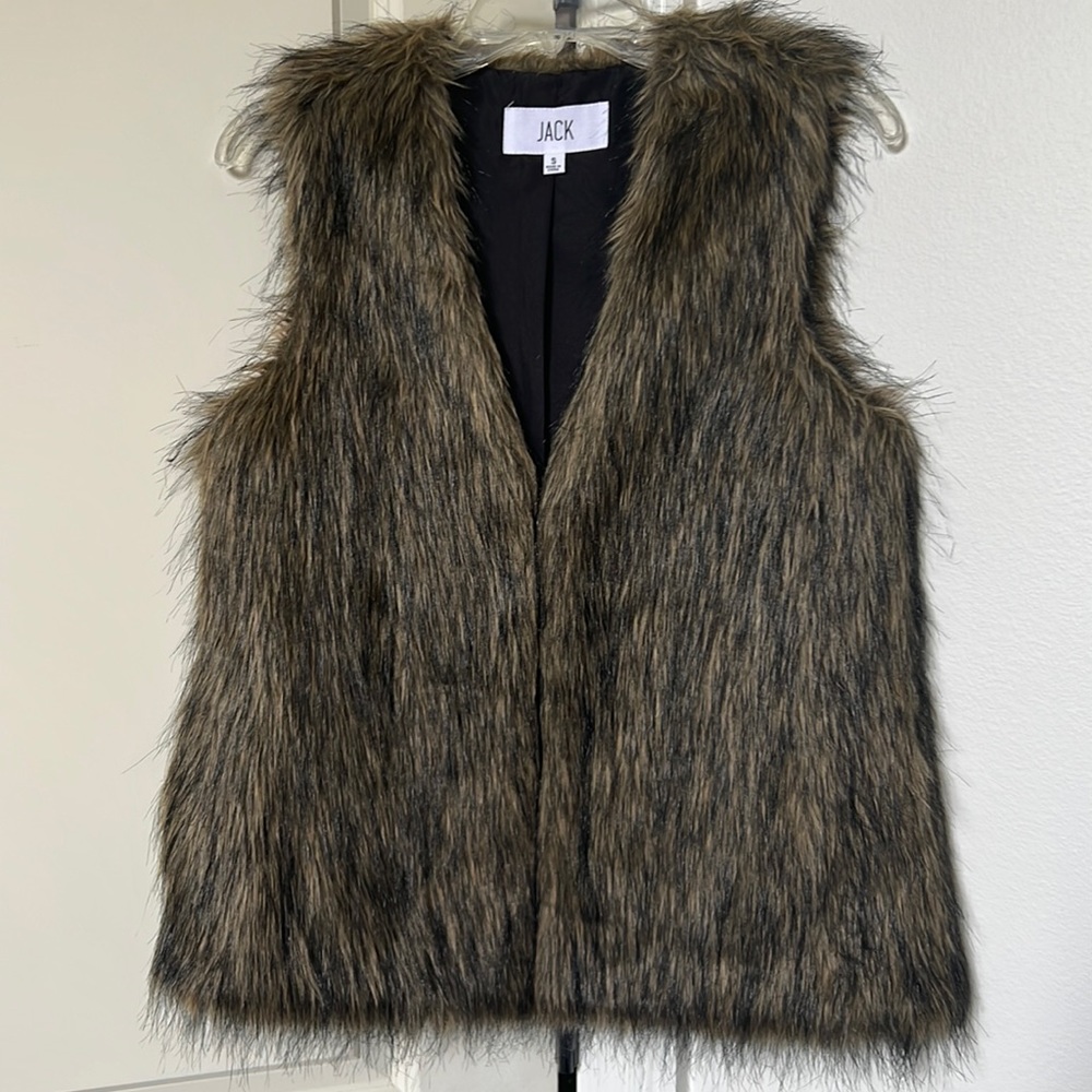 Jack faux fur vest. Black and brown hues. Excellent condition!